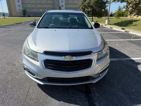 Used 2016 Chevrolet Cruze LS FWD image 5