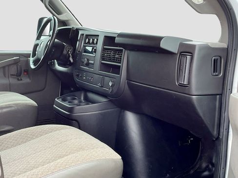 Used 2023 GMC Savana 3500 Work Van w/ Driver Convenience Package image 27