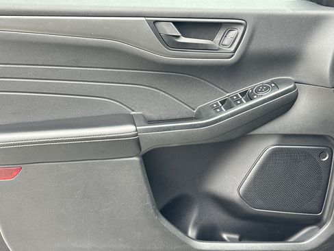 Used 2024 Ford Escape Active image 10