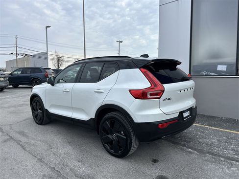 New 2026 Volvo XC40 B5 Ultra w/ Climate Package image 6