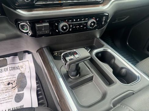Used 2025 Chevrolet Silverado 1500 LT w/ Convenience Package II image 15