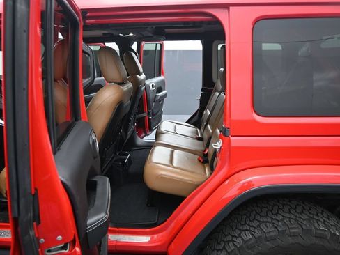 Used 2021 Jeep Wrangler Unlimited Rubicon AWD/4WD image 29