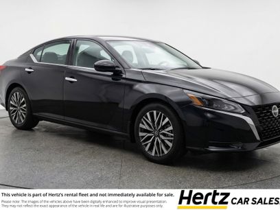 Used 2025 Nissan Altima 2.5 SV