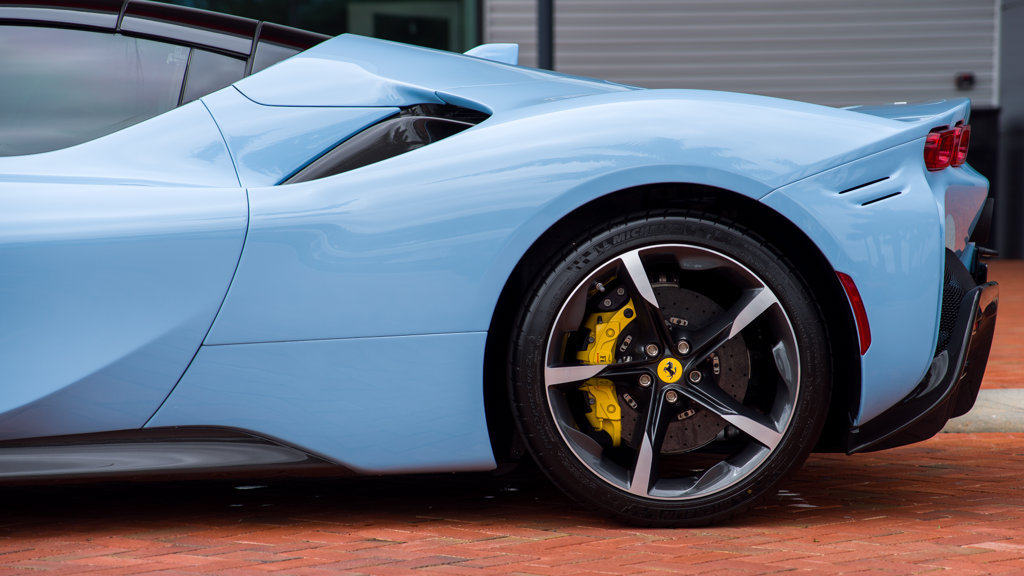 Used 2025 Ferrari SF90 Spider AWD/4WD image 3