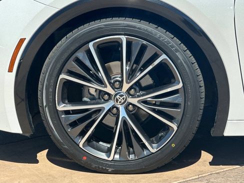 Certified 2023 Toyota Prius XLE FWD image 33