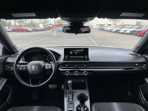 Used 2025 Honda Civic Sport image 10