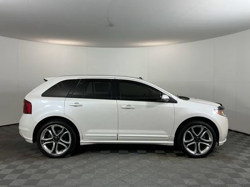 Used 2012 Ford Edge Sport w/ Driver Entry Pkg AWD/4WD image 4