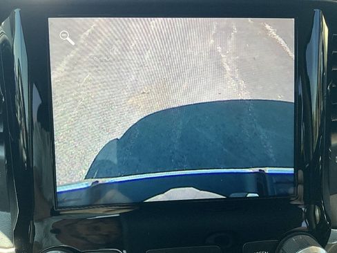 Used 2019 RAM 1500 Laramie AWD/4WD image 29