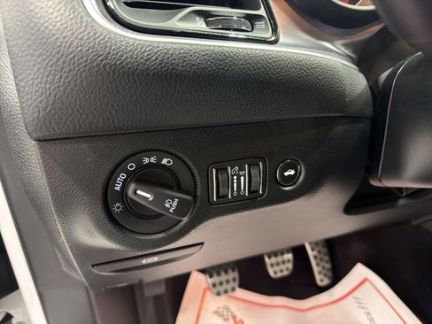 Used 2018 Dodge Challenger R/T Plus image 21