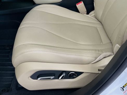 Used 2024 Acura RDX SH-AWD image 30