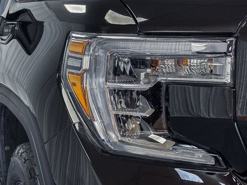 Used 2021 GMC Sierra 1500 Elevation AWD/4WD image 13