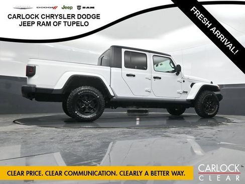 Used 2022 Jeep Gladiator Sport image 56