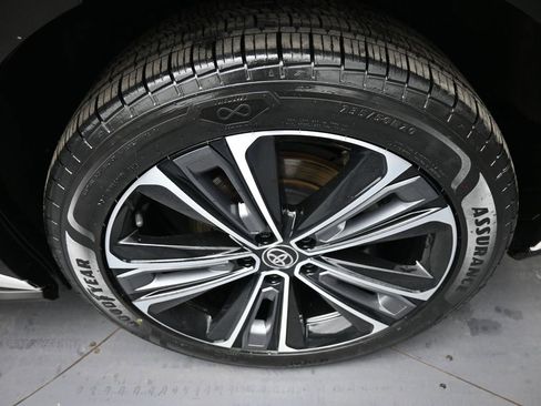 Certified 2023 Toyota bZ4X Limited image 15