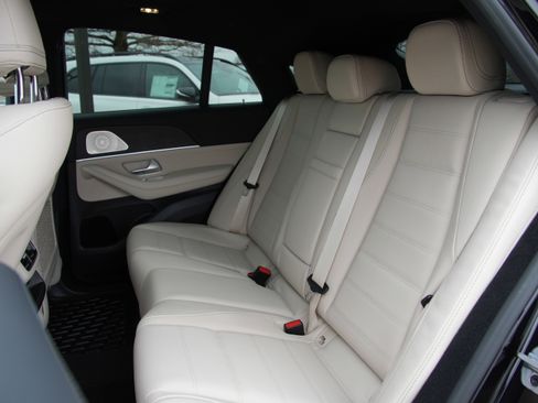 New 2026 Mercedes-Benz GLE 450 4MATIC Coupe image 25