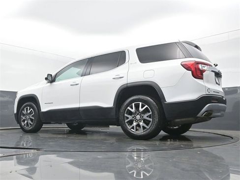 Used 2023 GMC Acadia SLE image 50