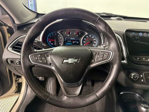 Used 2016 Chevrolet Malibu LT image 13