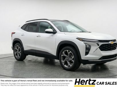 Used 2025 Chevrolet Trax LT