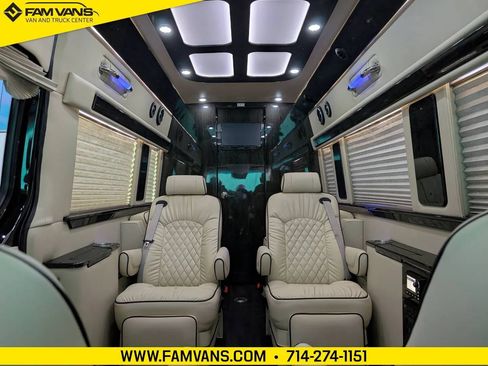 Used 2019 Mercedes-Benz Sprinter 170 Cargo image 6