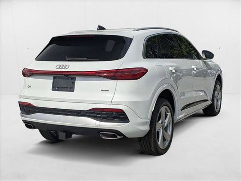 New 2025 Audi Q5 Premium Plus image 2
