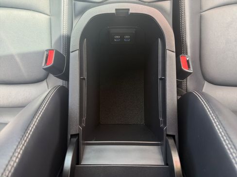 Certified 2022 Toyota RAV4 XLE Premium FWD image 18