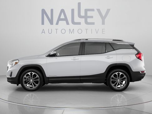 Used 2019 GMC Terrain SLT w/ Preferred Package FWD image 2