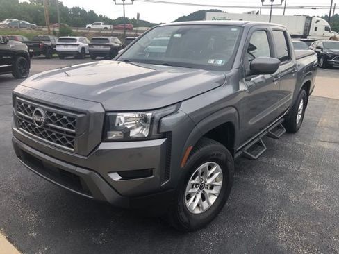 Used 2024 Nissan Frontier SV w/ Tow Package AWD/4WD image 8