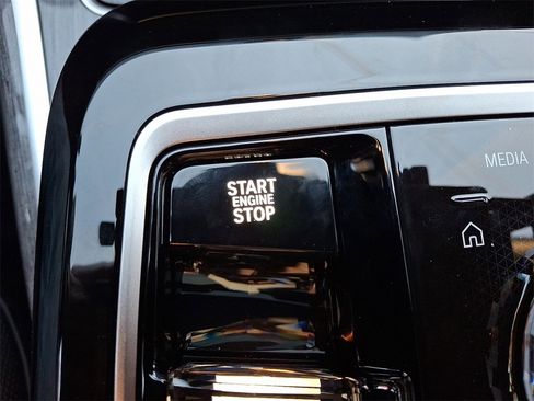 New 2026 BMW 760i xDrive 760i xDrive w/ Executive Package image 16