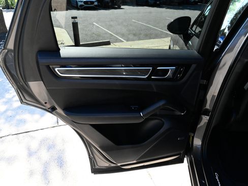 Used 2023 Porsche Cayenne GTS AWD/4WD image 42