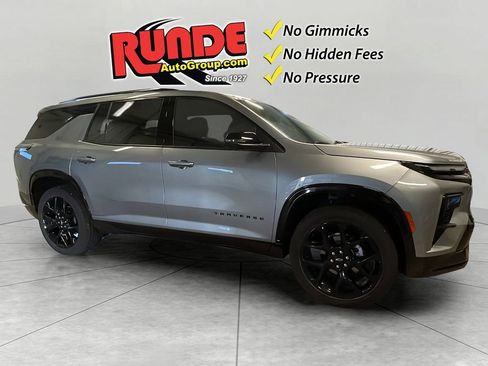 Used 2026 Chevrolet Traverse RS w/ LPO, Floor Liner Package AWD/4WD image 8