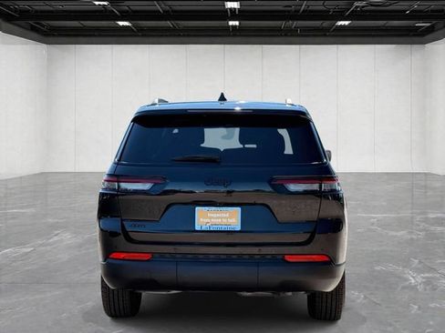 Certified 2024 Jeep Grand Cherokee L Altitude AWD/4WD image 6