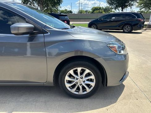 Used 2019 Nissan Sentra SV FWD image 11