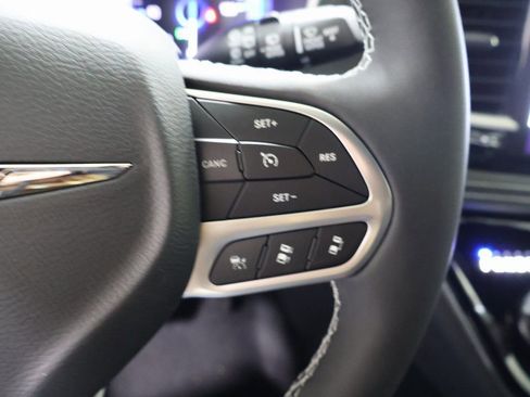 New 2026 Chrysler Pacifica Select image 28