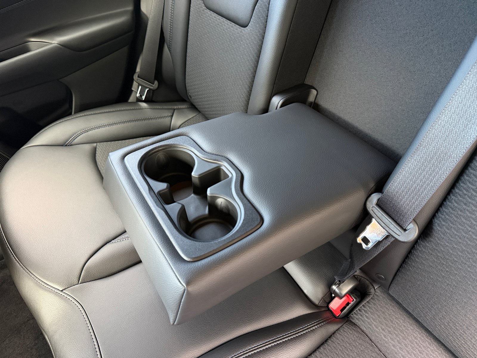 New 2026 Jeep Compass Latitude AWD/4WD image 22