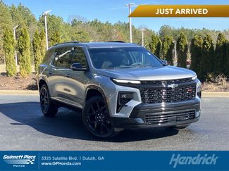 Used 2025 Chevrolet Traverse RS video 1