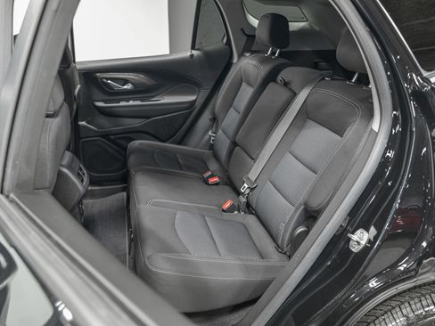 Used 2023 GMC Terrain SLE w/ Driver Convenience Package image 28