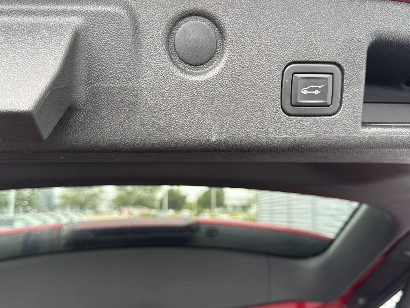 Used 2021 Chevrolet Equinox LT FWD image 14