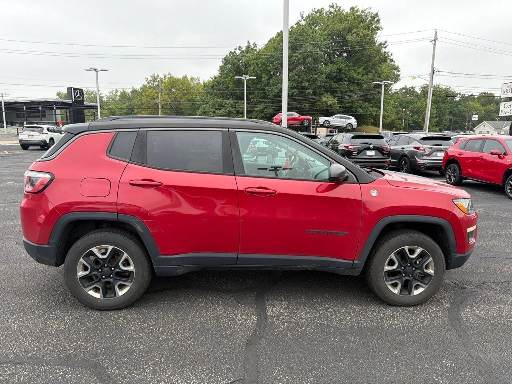 Used 2018 Jeep Compass Trailhawk w/ Navigation Group AWD/4WD image 8