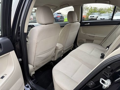 Used 2017 Mitsubishi Lancer ES image 10