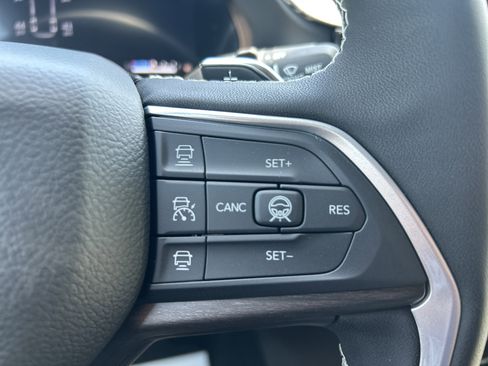 New 2026 Jeep Grand Cherokee L 2WD image 21