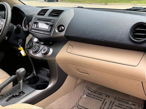 Used 2012 Toyota RAV4 4WD w/ Value Pkg image 24