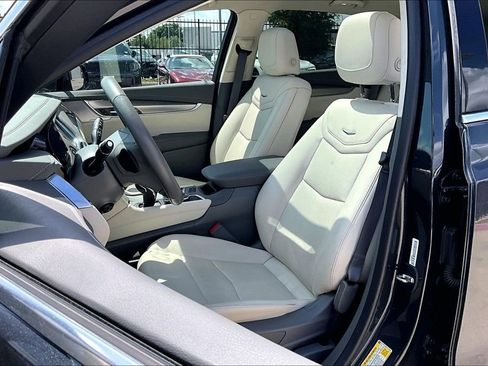 Used 2023 Cadillac XT5 Premium Luxury w/ Technology Package image 30