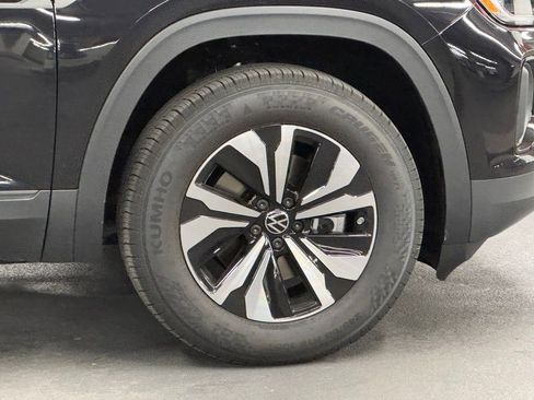 New 2026 Volkswagen Atlas Cross Sport SE image 40