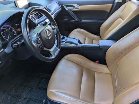 Used 2016 Lexus CT 200h image 15