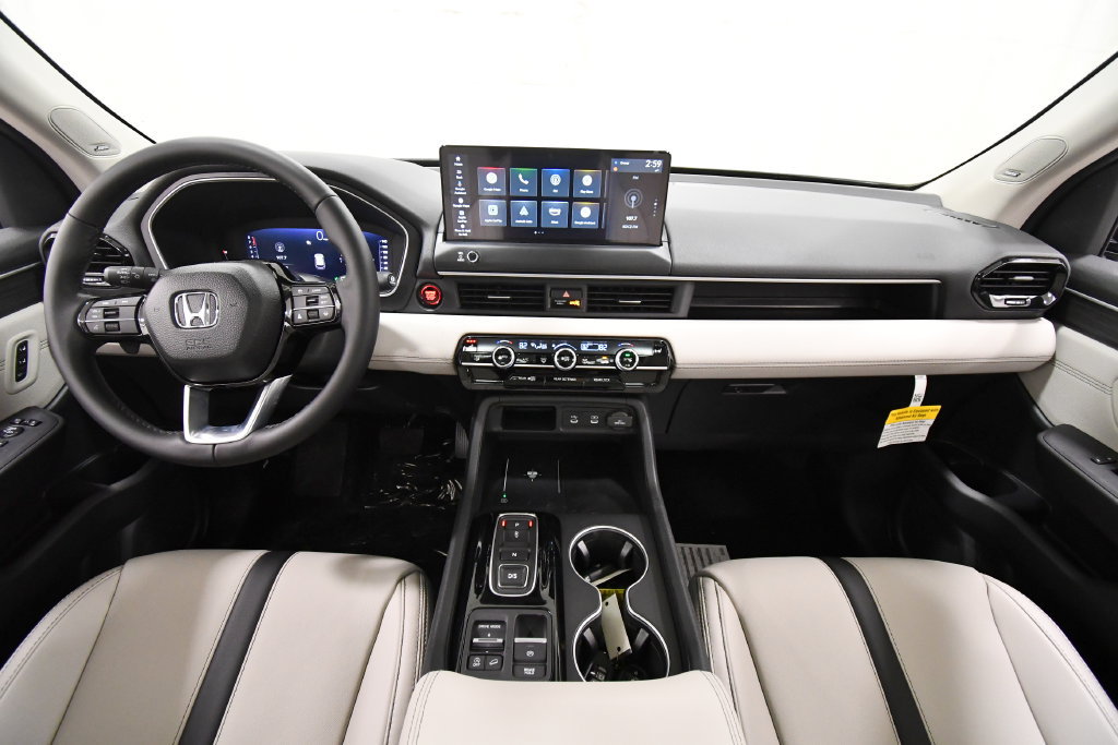 New 2026 Honda Pilot Touring image 10