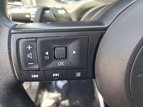 Used 2024 Nissan Rogue S AWD/4WD image 16