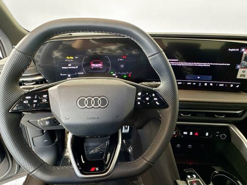 New 2025 Audi SQ5 Premium Plus image 10