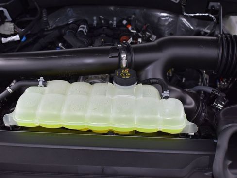 New 2025 Lincoln Navigator L Reserve w/ Jet Appearance Package image 18