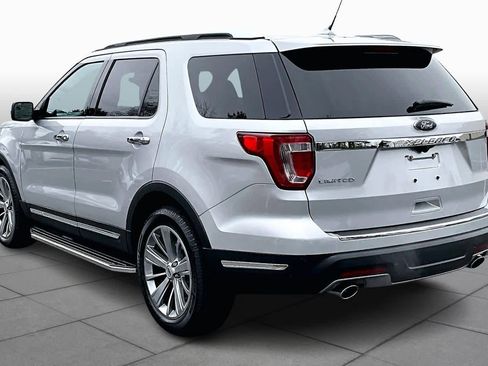 Used 2018 Ford Explorer Limited image 12