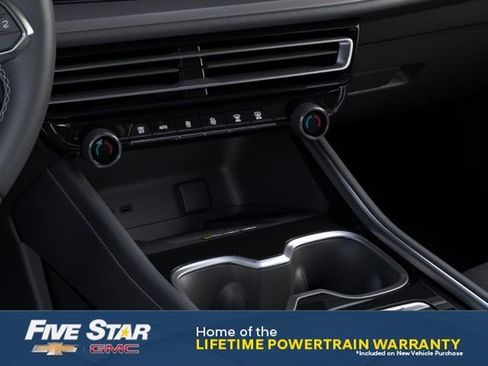 New 2026 Chevrolet Traverse LT FWD image 24