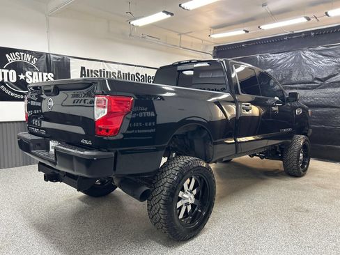 Used 2018 Nissan Titan S AWD/4WD image 6